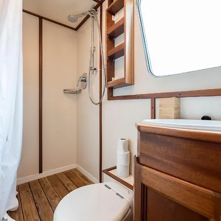 Luxury Boat Botel Sant Adrià de Besòs